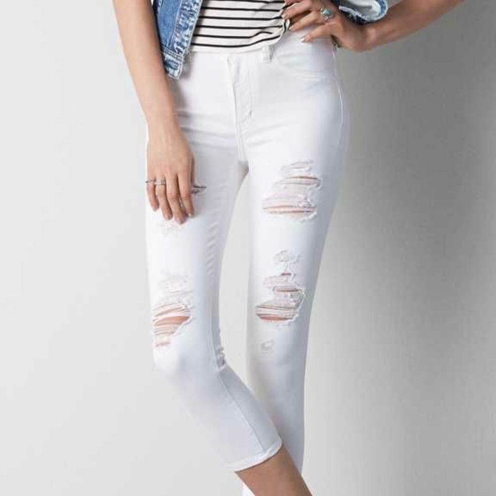🐻 2/$25 • AEO | Bright White Destroyed Hi-Rise Cropped Jeggings